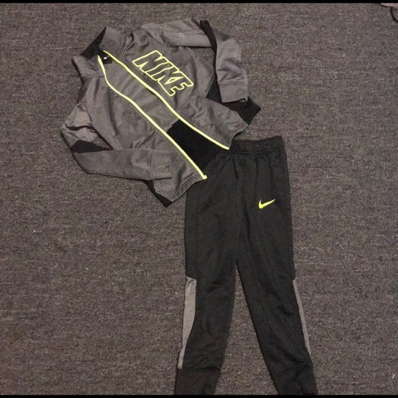 Nike Other - Boy’s Nike Track Suit